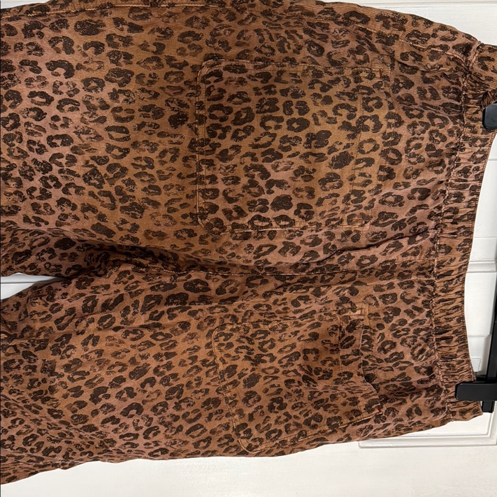 Pilcro Leopard Print Ankle Pants - Picture 4 of 4